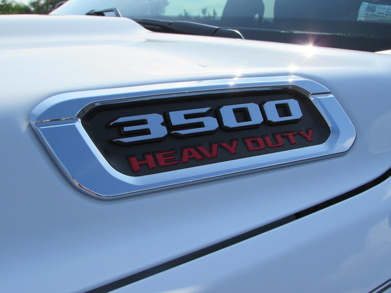 Used 2024 RAM 3500 Big Horn AWD/4WD image 30