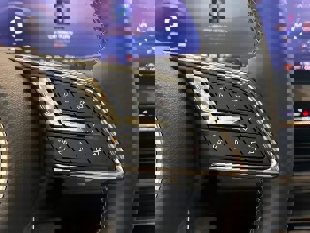 Used 2025 Buick Enclave Sport Touring w/ Super Cruise Package image 30