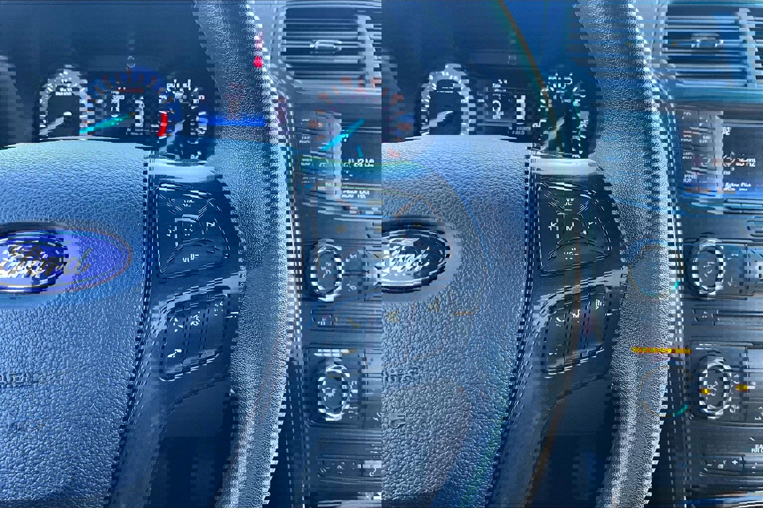 Used 2016 Ford Explorer Base image 9