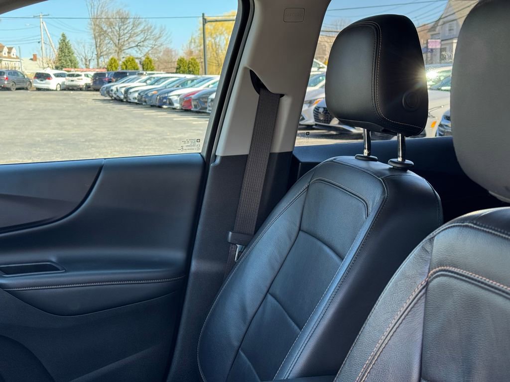 Used 2018 Chevrolet Equinox Premier image 23