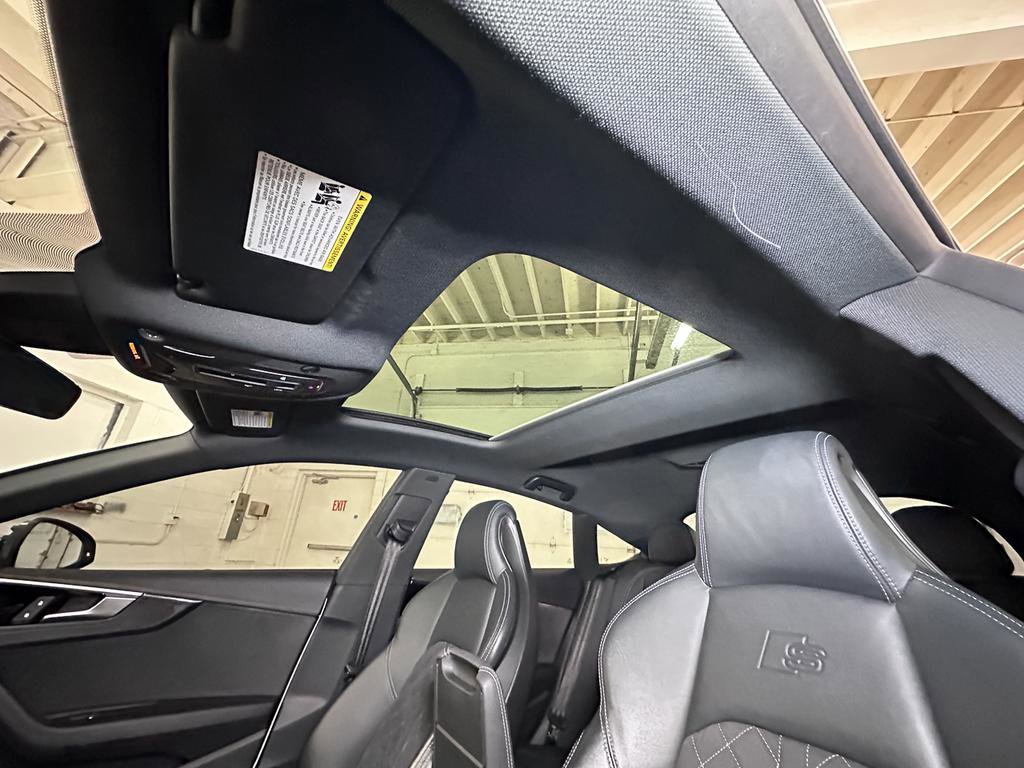Used 2022 Audi S5 Premium image 26