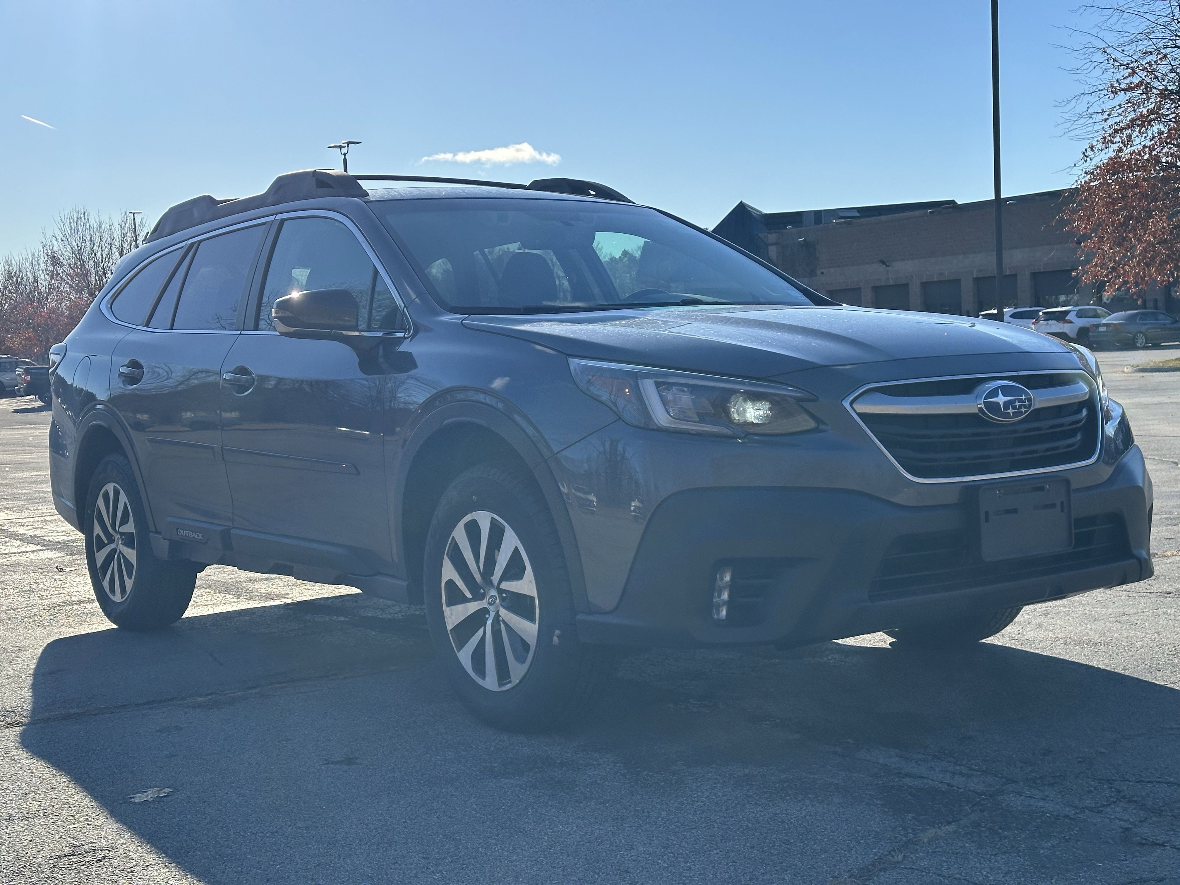 Used 2021 Subaru Outback Premium image 12