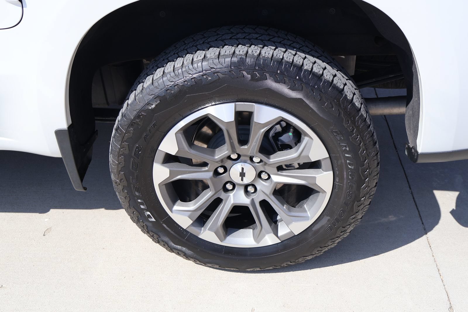 Used 2025 Chevrolet Silverado 1500 High Country w/ Technology Package AWD/4WD image 11
