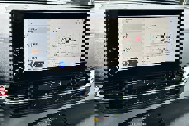 Used 2025 Toyota Sienna XLE w/ XLE Plus Package image 22