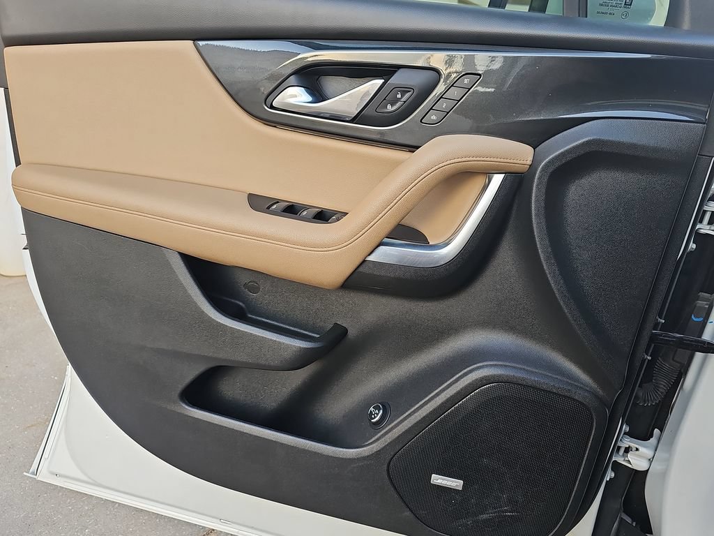 Used 2021 Chevrolet Blazer Premier w/ Driver Confidence II Package FWD image 24