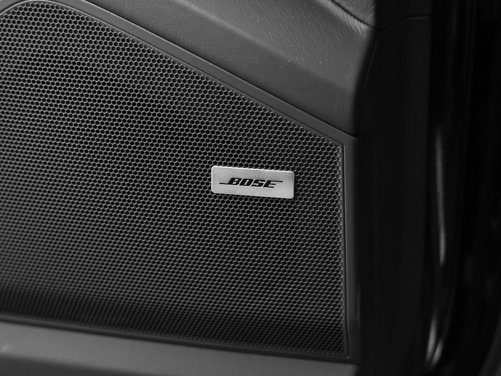 Certified 2025 Porsche Cayenne image 39