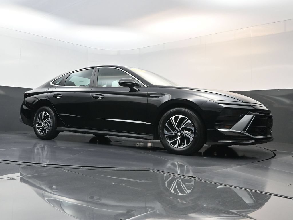 Certified 2026 Hyundai Sonata Blue FWD image 22