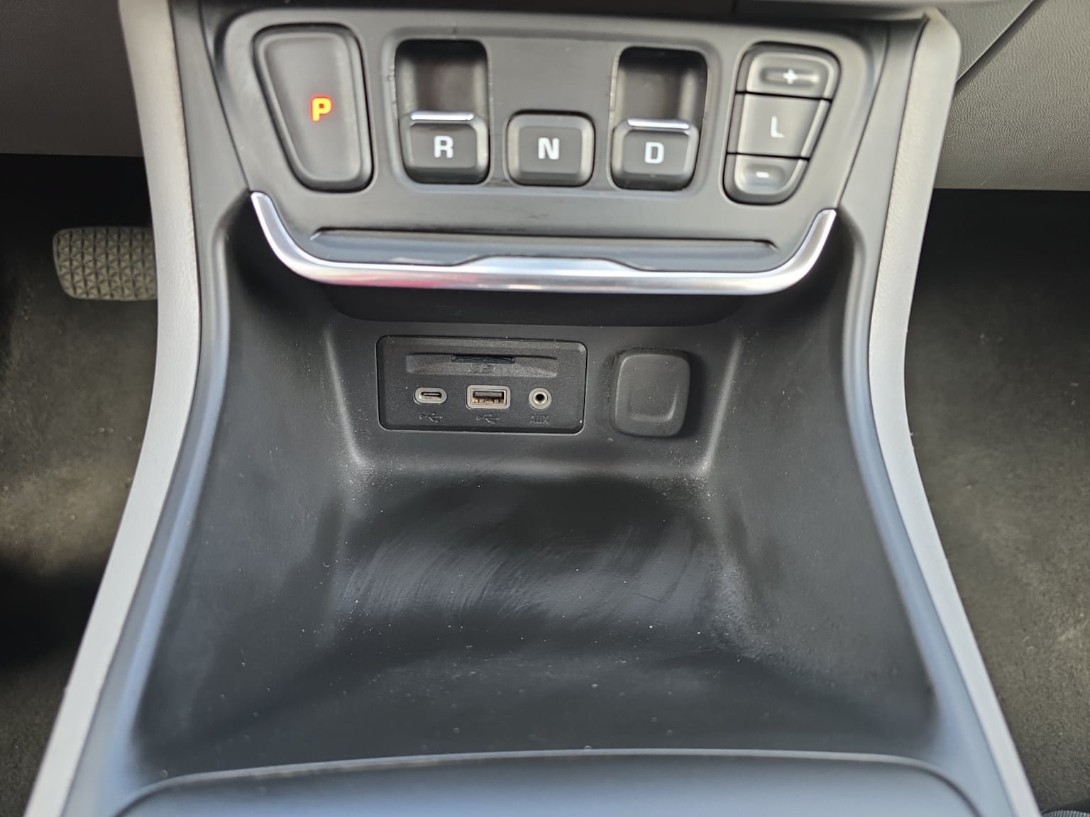 Used 2020 GMC Terrain SLT AWD/4WD image 25