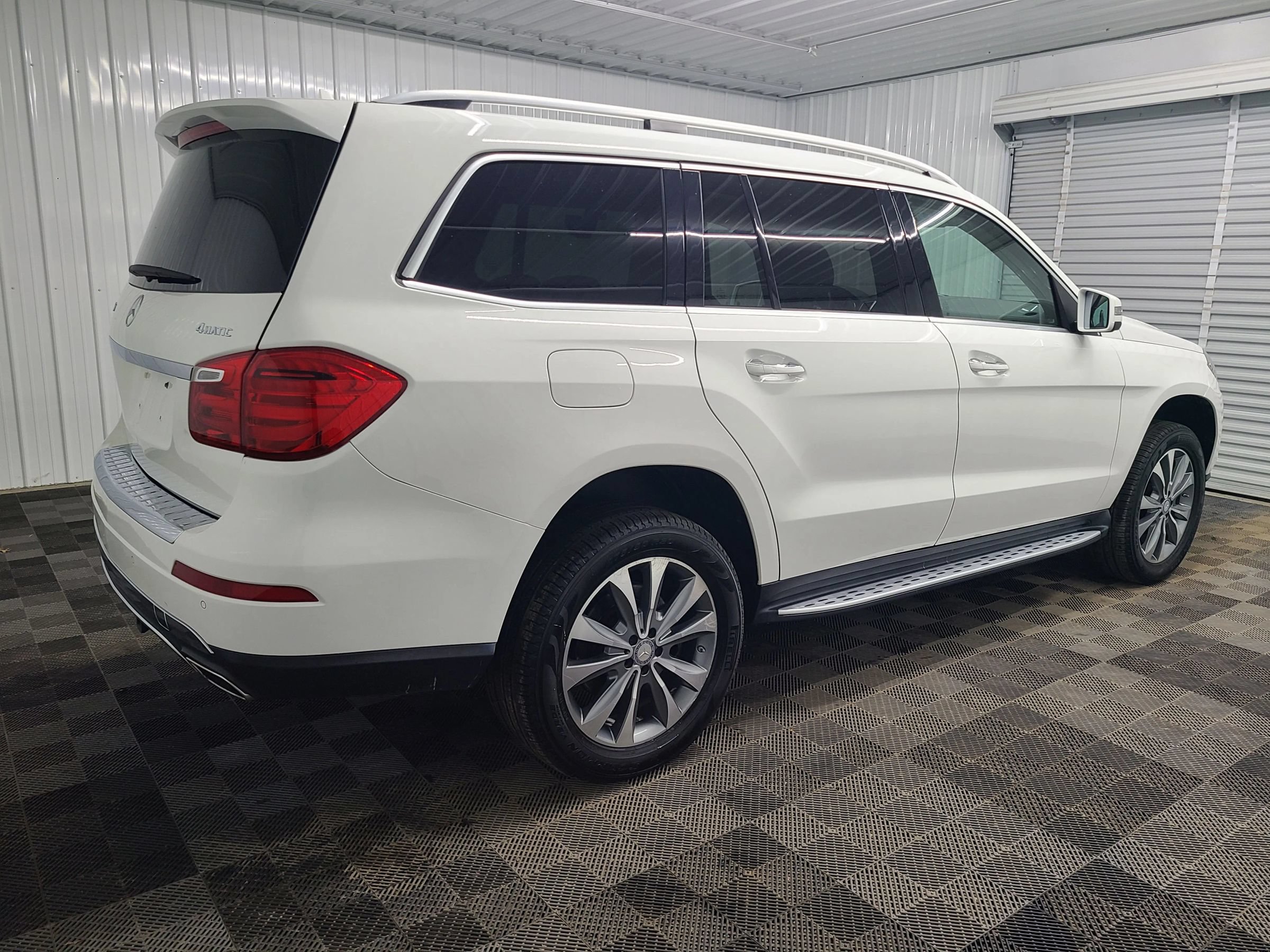 Used 2016 Mercedes-Benz GL 450 4MATIC image 10