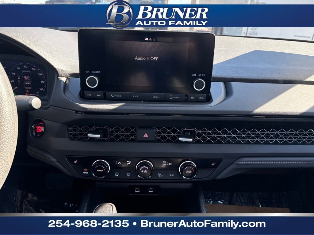 Used 2023 Honda Accord EX image 18