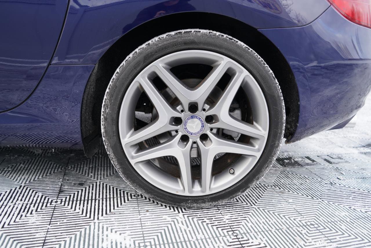 Used 2015 Mercedes-Benz SLK 250 image 21