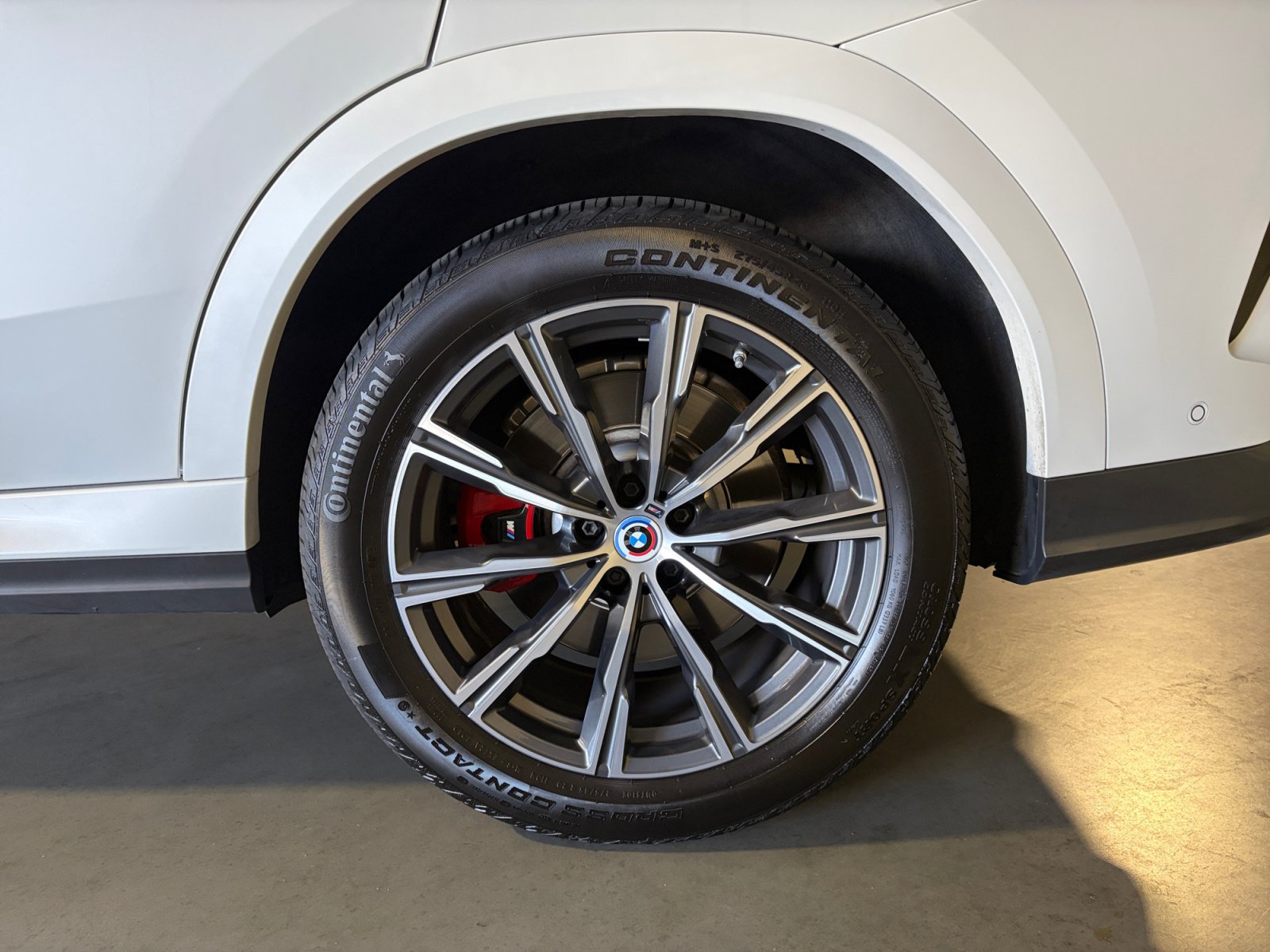 Used 2022 BMW X6 M50i w/ Executive Package AWD/4WD image 20