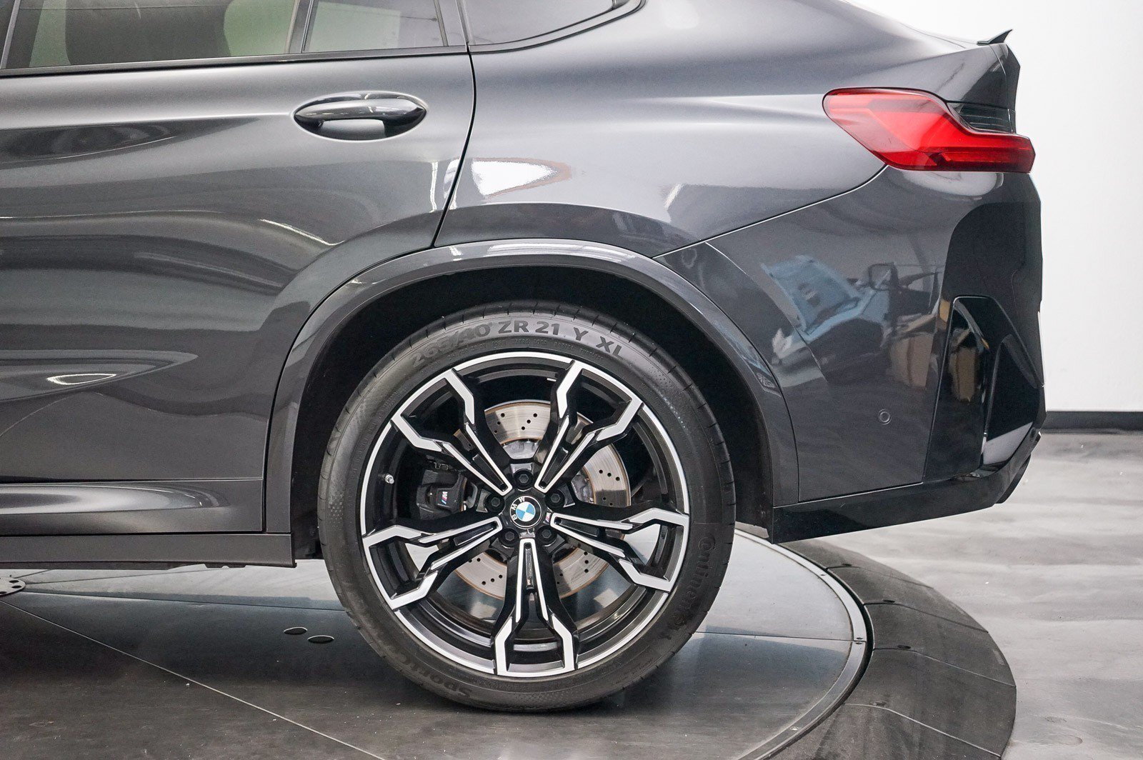Used 2024 BMW X4 M w/ Competition Package AWD/4WD image 9