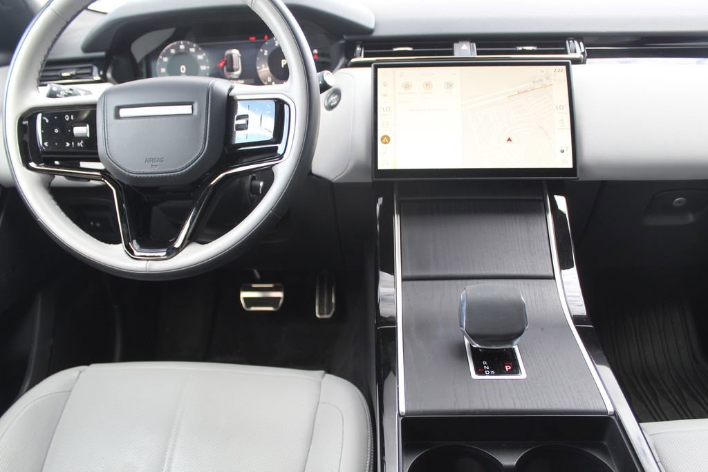 Used 2024 Land Rover Range Rover Velar Dynamic SE image 4