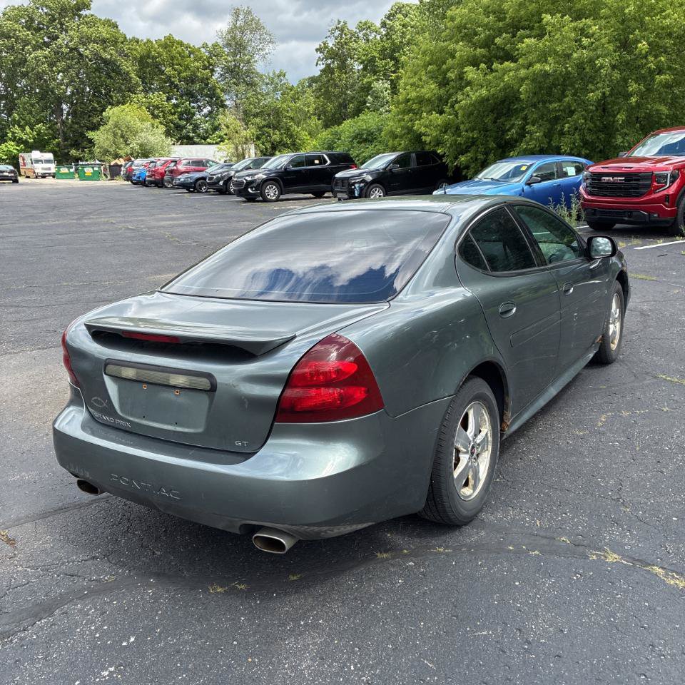 Used 2005 Pontiac Grand Prix GT w/ Leather Trim Package FWD image 9
