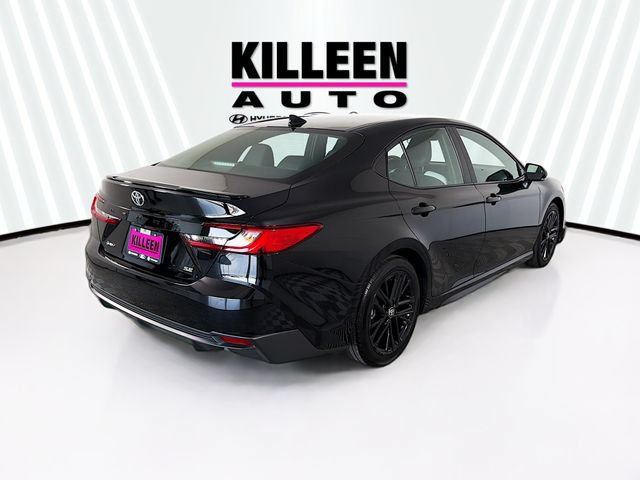 Used 2025 Toyota Camry SE FWD image 7