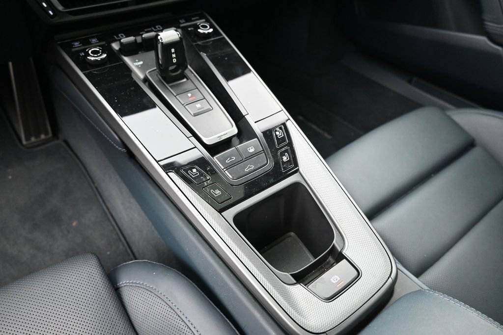 Certified 2023 Porsche 911 Carrera RWD image 12