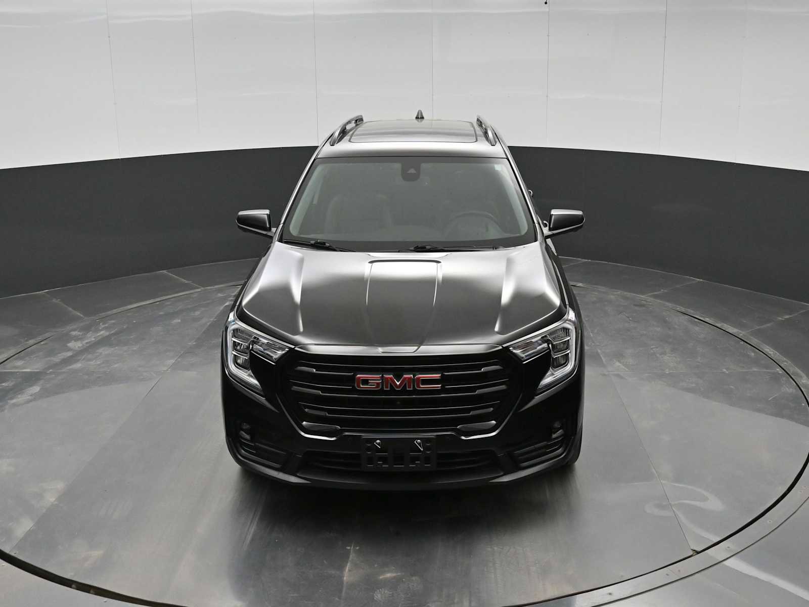 Used 2024 GMC Terrain SLT w/ Tech Package AWD/4WD image 24