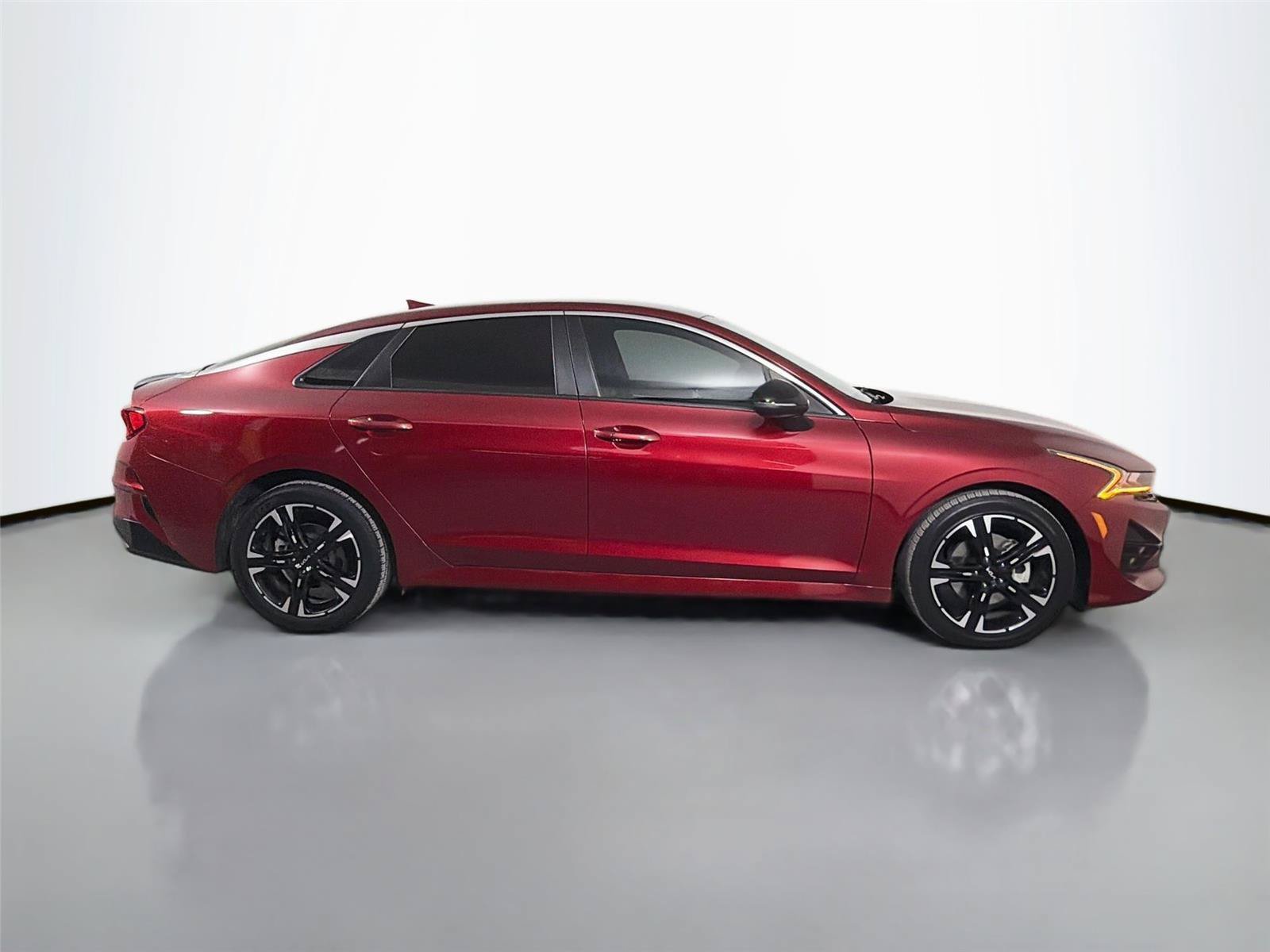 Used 2024 Kia K5 GT-Line w/ GT-Line Premium Package FWD image 4