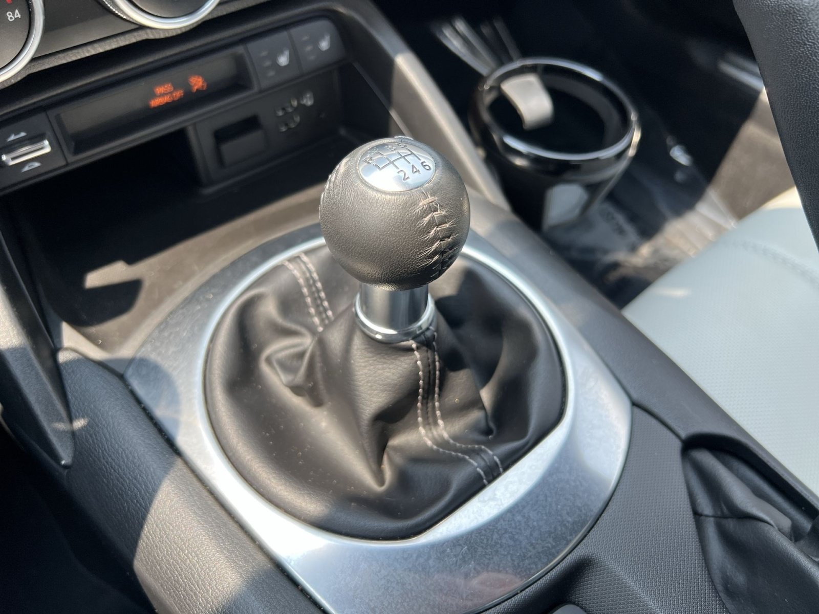 Used 2021 MAZDA MX-5 Miata RF Grand Touring RWD image 21