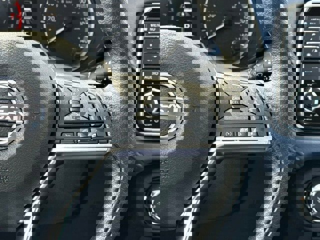 New 2025 Nissan Versa SV w/ Trunk Package image 20