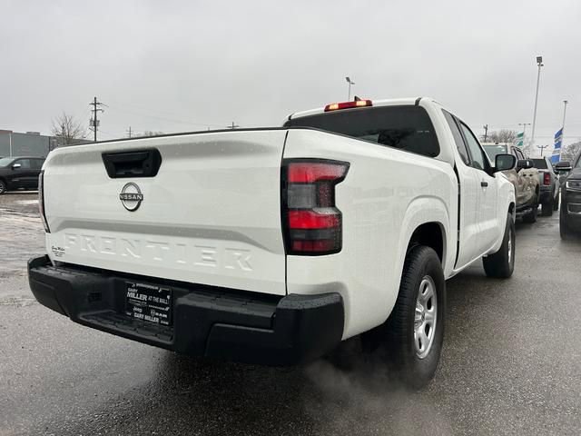 Used 2024 Nissan Frontier S w/ S Utility Package image 3