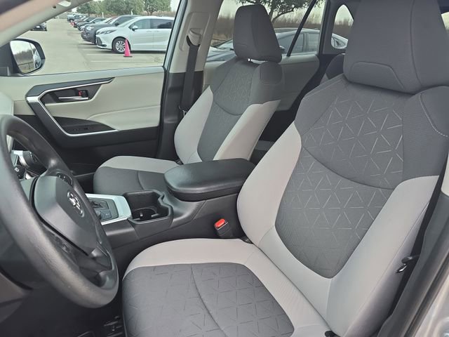 Used 2024 Toyota RAV4 XLE w/ Convenience Package image 15