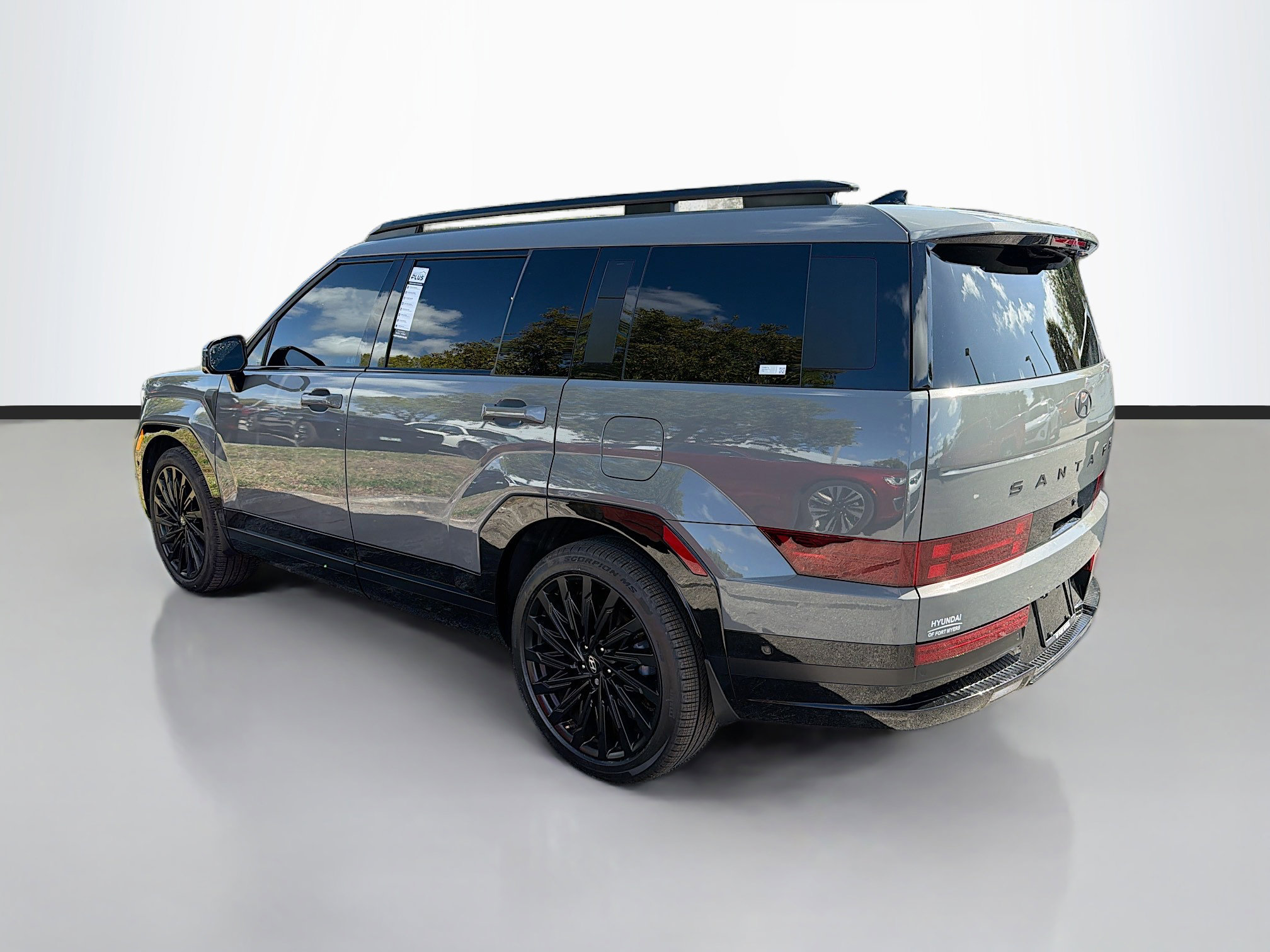 Used 2025 Hyundai Santa Fe Calligraphy image 5