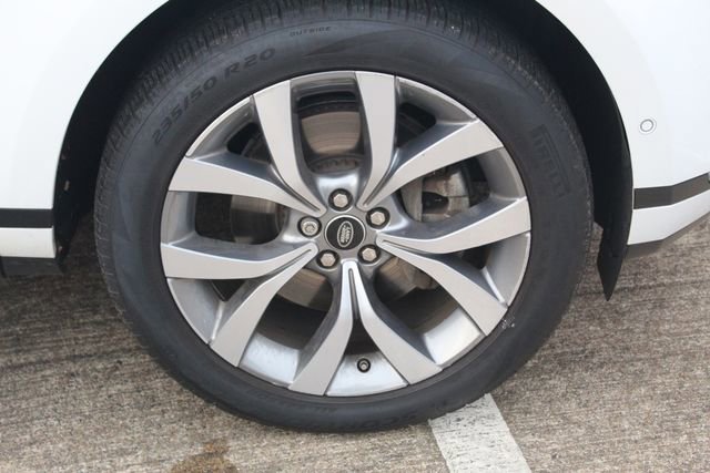 Used 2020 Land Rover Range Rover Evoque SE image 9