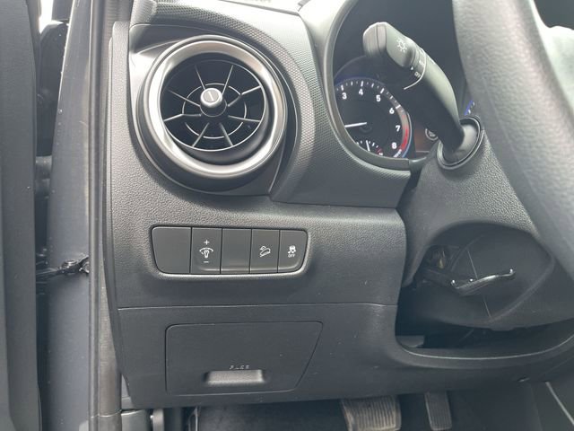 Used 2023 Hyundai Kona SEL image 18