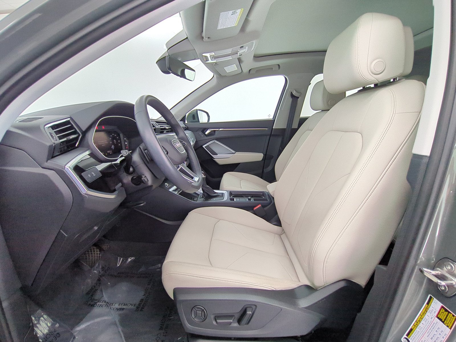 Used 2024 Audi Q3 2.0T Premium AWD/4WD image 5