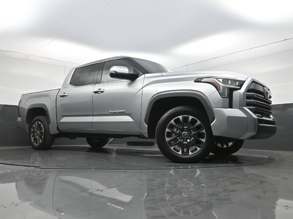 Used 2022 Toyota Tundra Limited AWD/4WD image 28