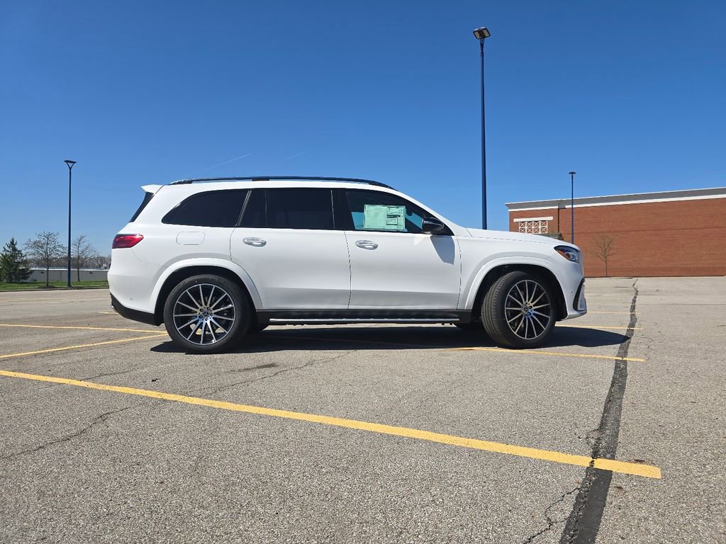 New 2026 Mercedes-Benz GLS 580 4MATIC image 17