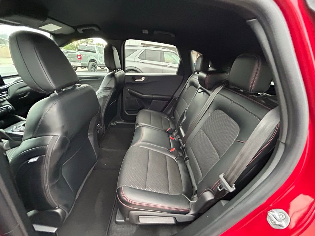 Used 2025 Ford Escape ST-Line Elite image 17