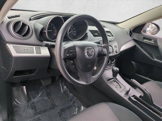 Used 2013 MAZDA MAZDA3 i Sport image 10