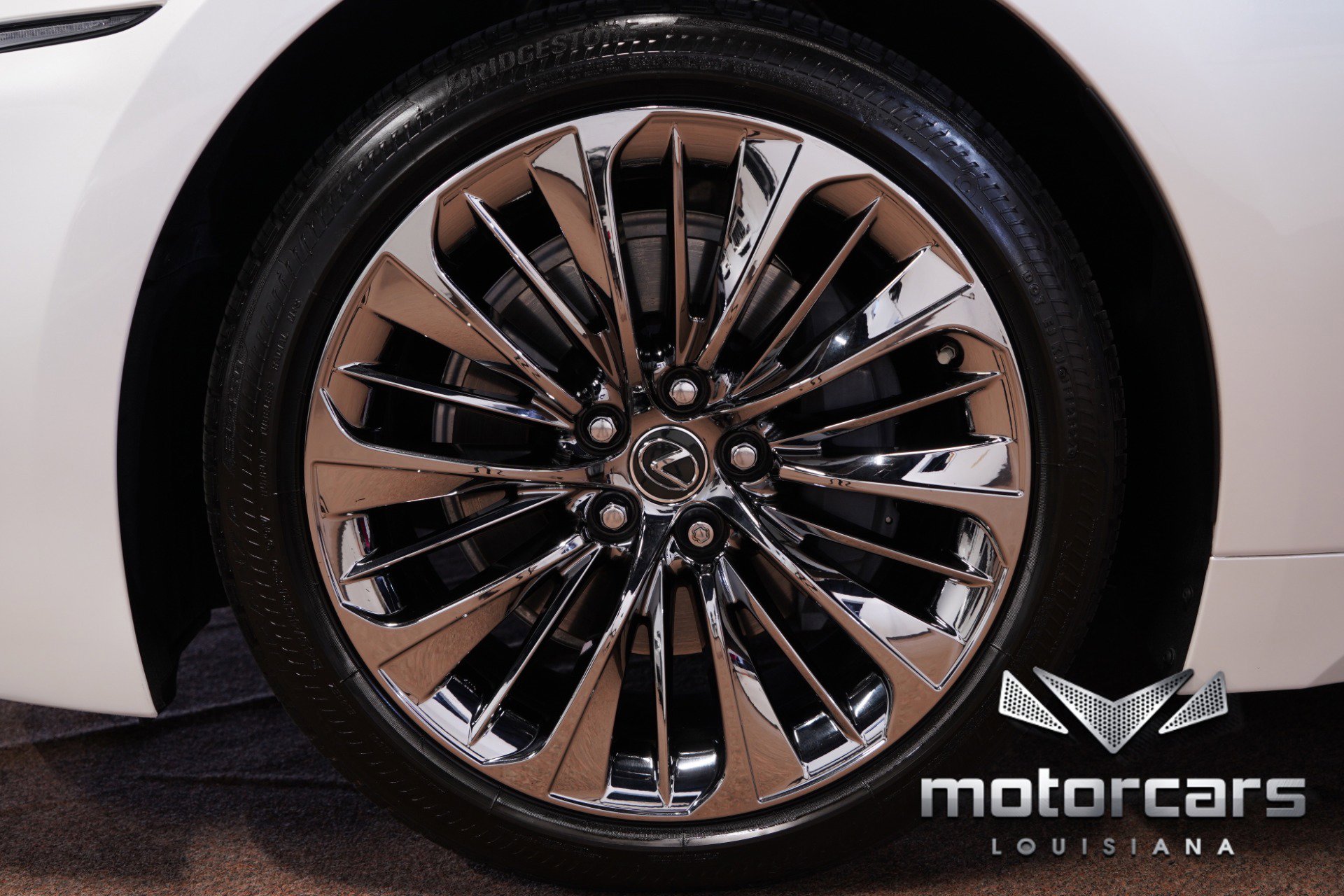 Used 2020 Lexus LS 500 w/ Accessory Package (Z2) RWD image 20