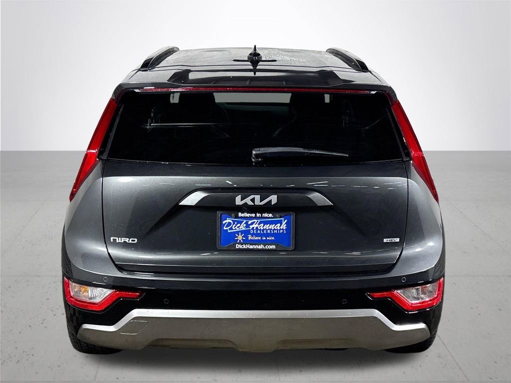 Used 2023 Kia Niro EX Touring FWD image 7