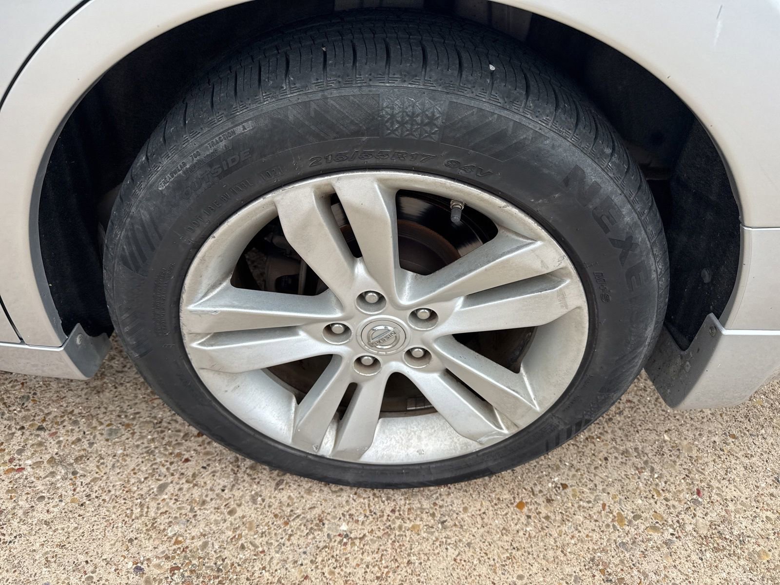 Used 2012 Nissan Altima 3.5 SR w/ Sport Pkg FWD image 11