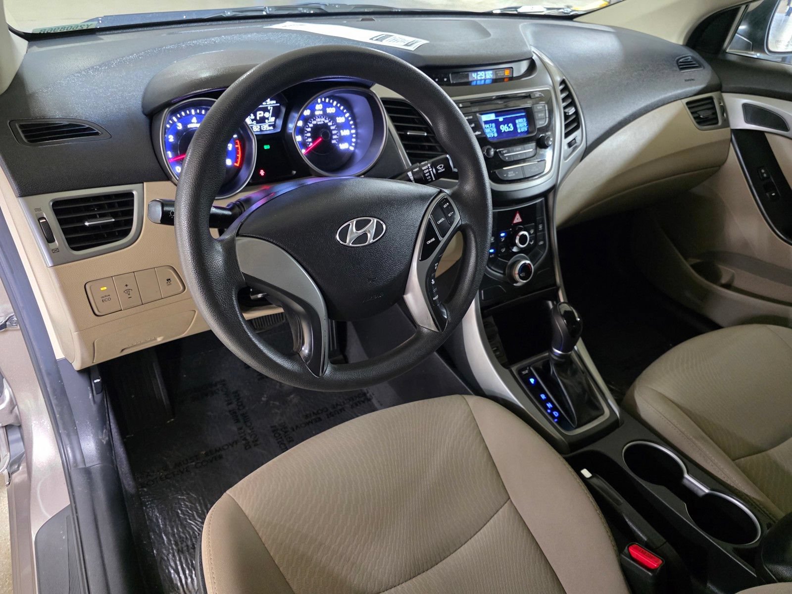Used 2014 Hyundai Elantra SE FWD image 24