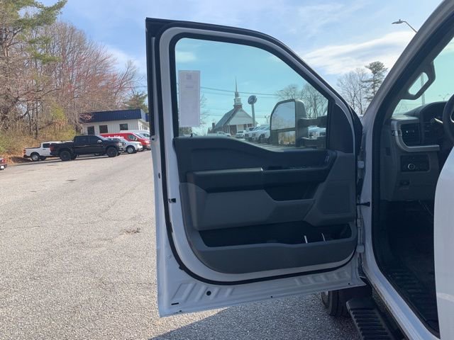New 2024 Ford F550 4x4 Crew Cab Super Duty image 19
