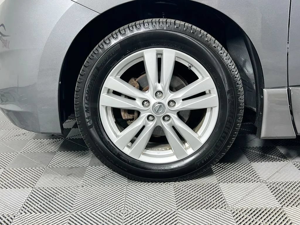 Used 2015 Nissan Quest SL w/ Bose Package FWD image 33