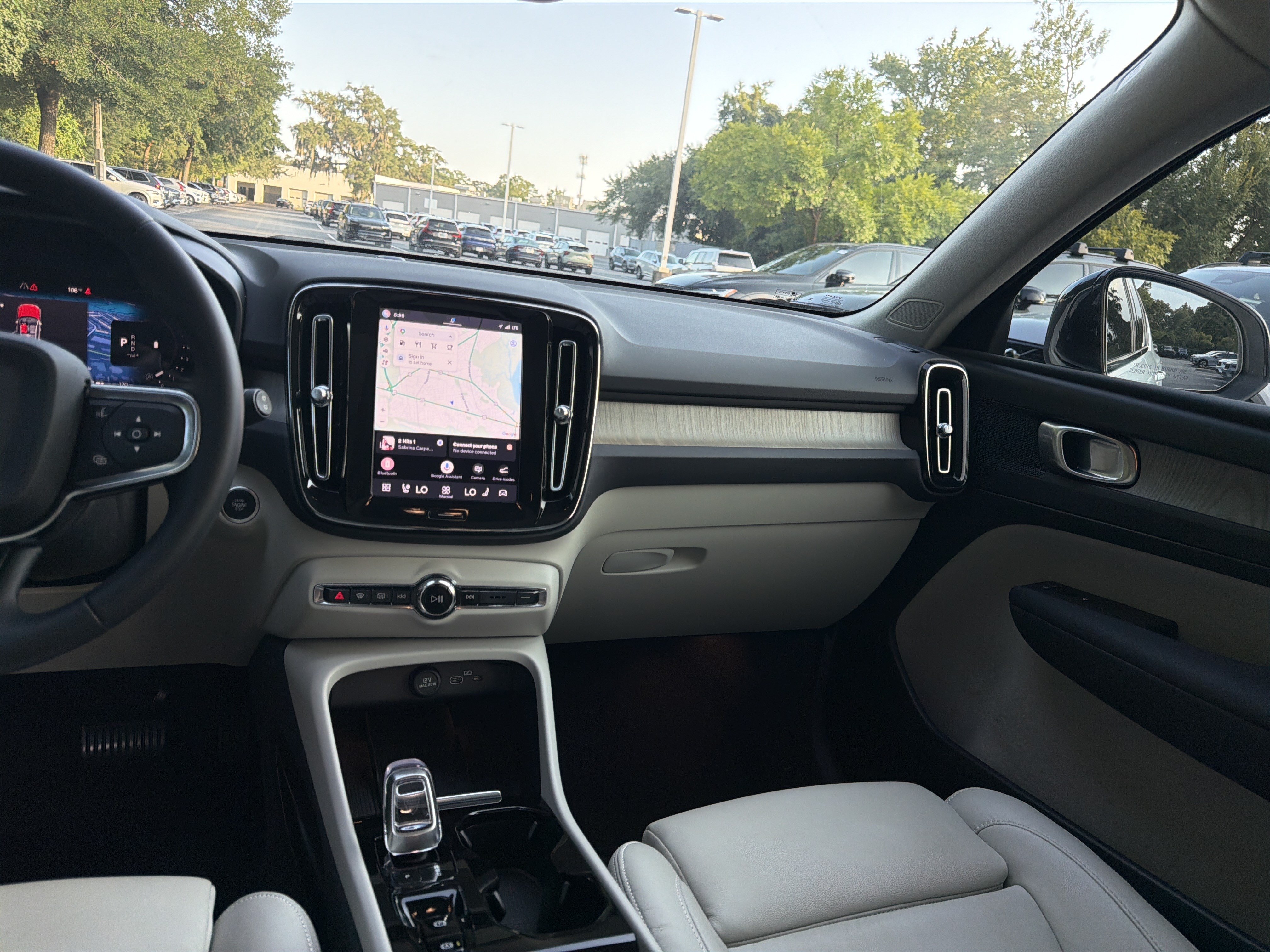 Certified 2023 Volvo XC40 B4 Plus w/ Protection Package Premier FWD image 31