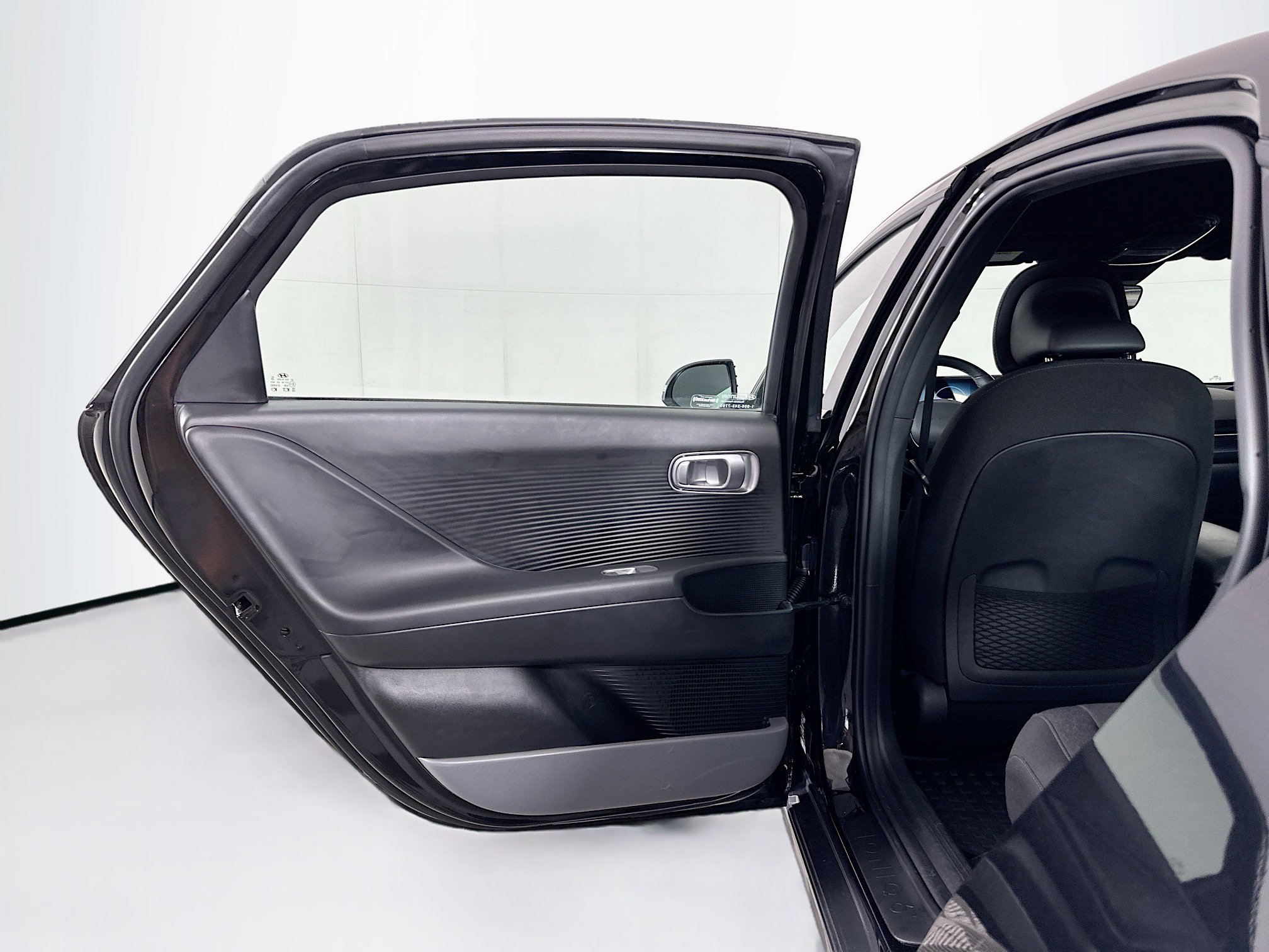 Used 2024 Hyundai Ioniq 6 SE AWD/4WD image 26