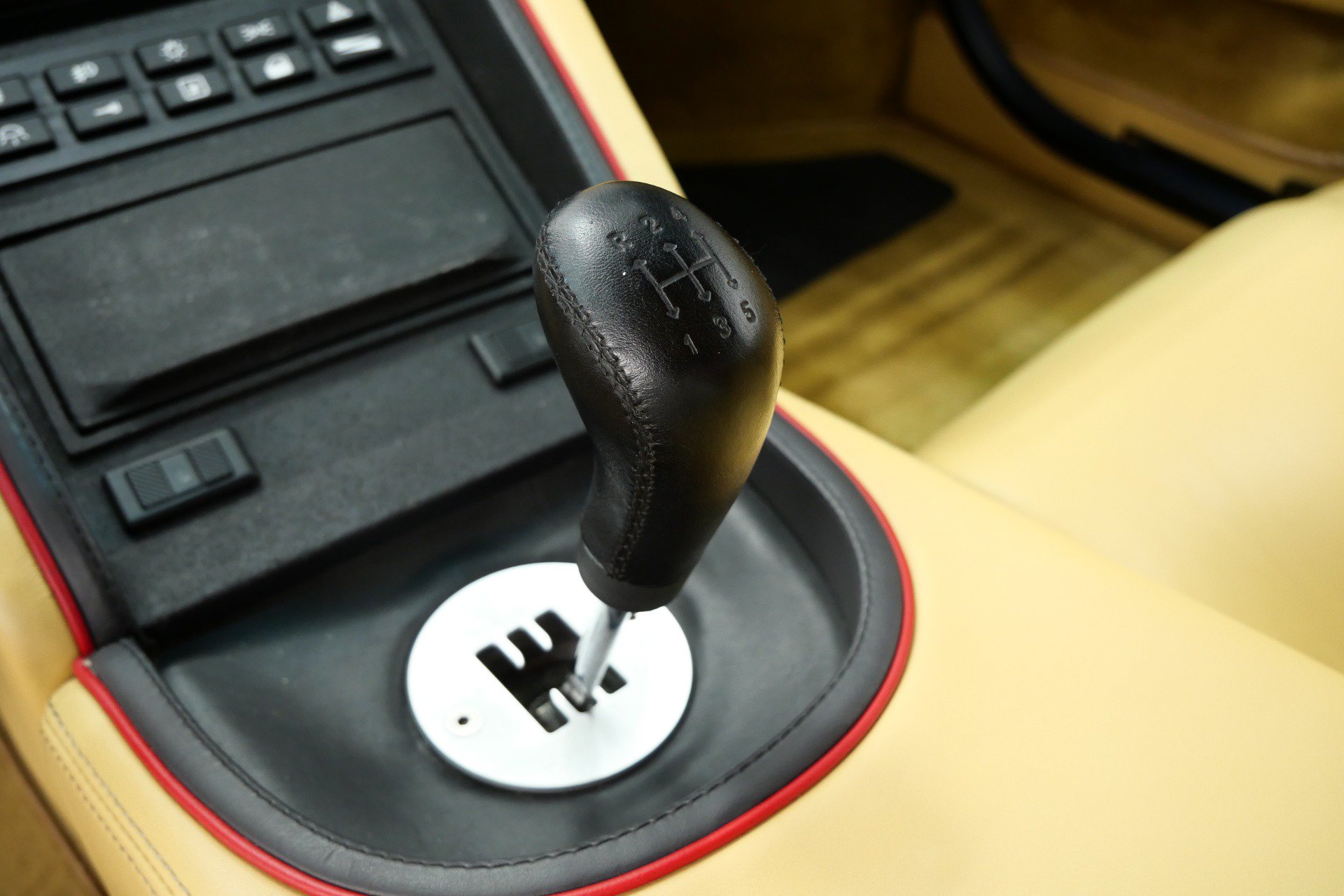 Used 1991 Lamborghini Diablo Coupe RWD image 15