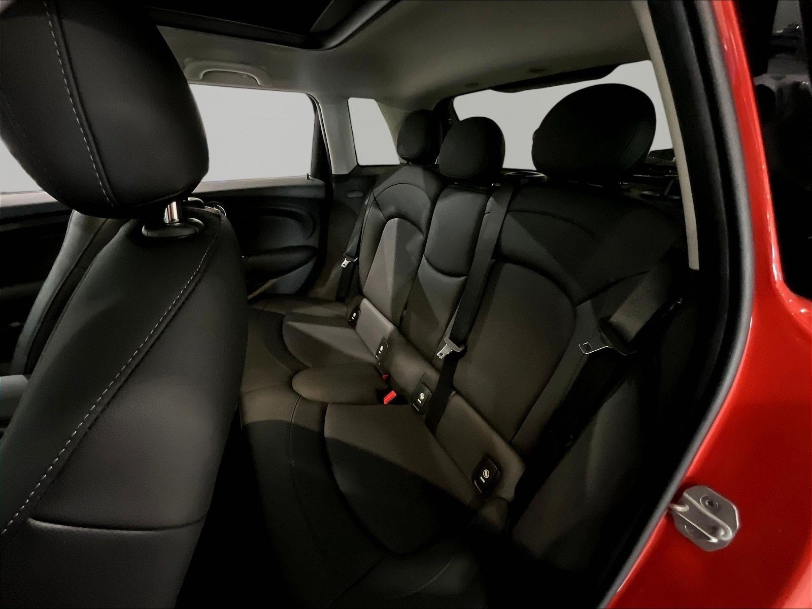 Used 2021 MINI Cooper 4-Door Hardtop FWD image 21