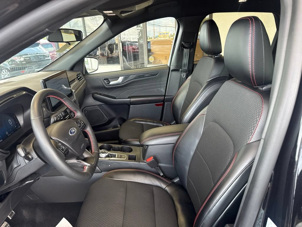 Used 2024 Ford Escape ST-Line Select w/ Tech Pack #2 AWD/4WD image 12