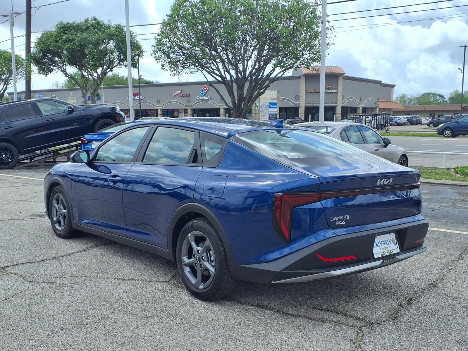 Used 2025 Kia K4 LXS image 23