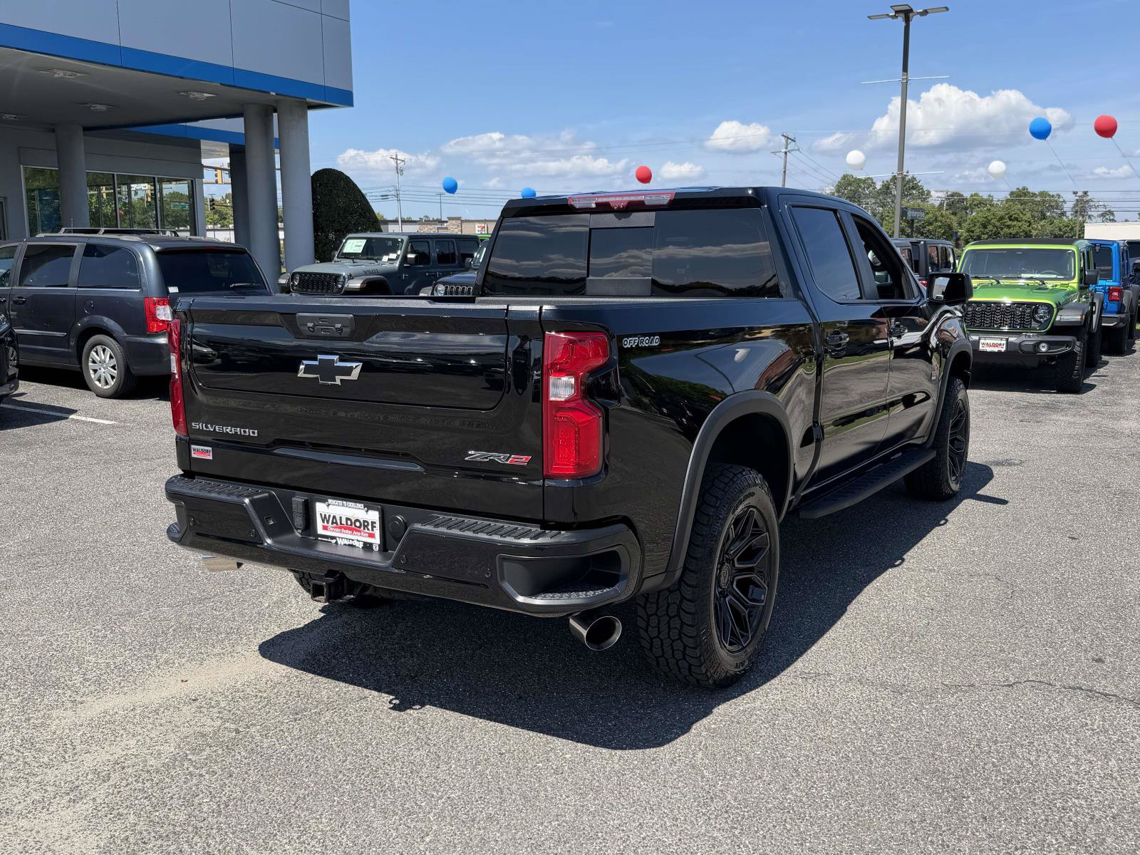 Used 2023 Chevrolet Silverado 1500 ZR2 w/ Technology Package AWD/4WD video 2
