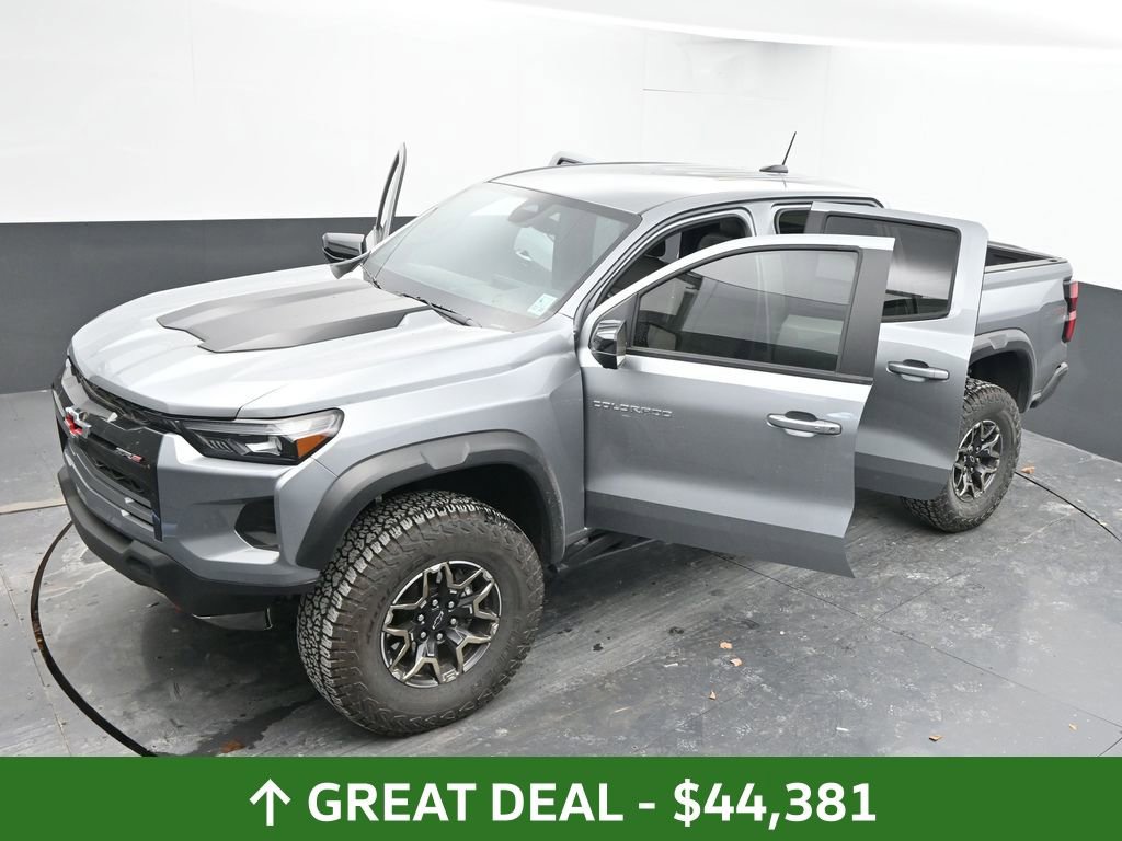 Used 2024 Chevrolet Colorado ZR2 w/ ZR2 Convenience Package III image 64
