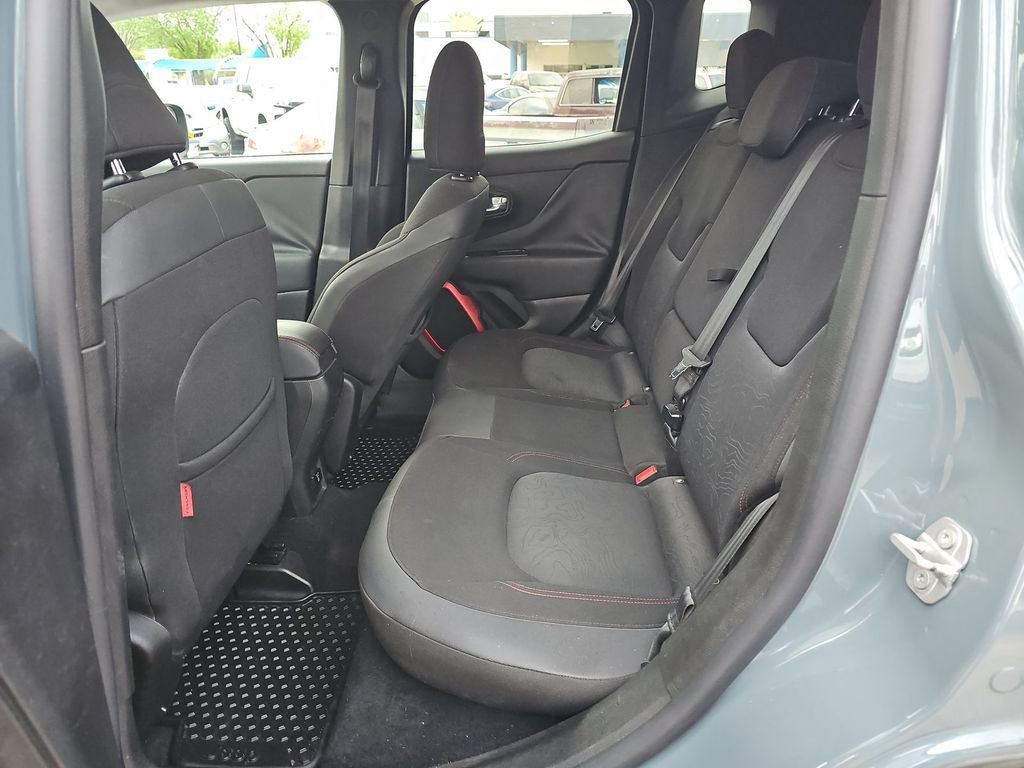 Used 2016 Jeep Renegade Trailhawk image 16